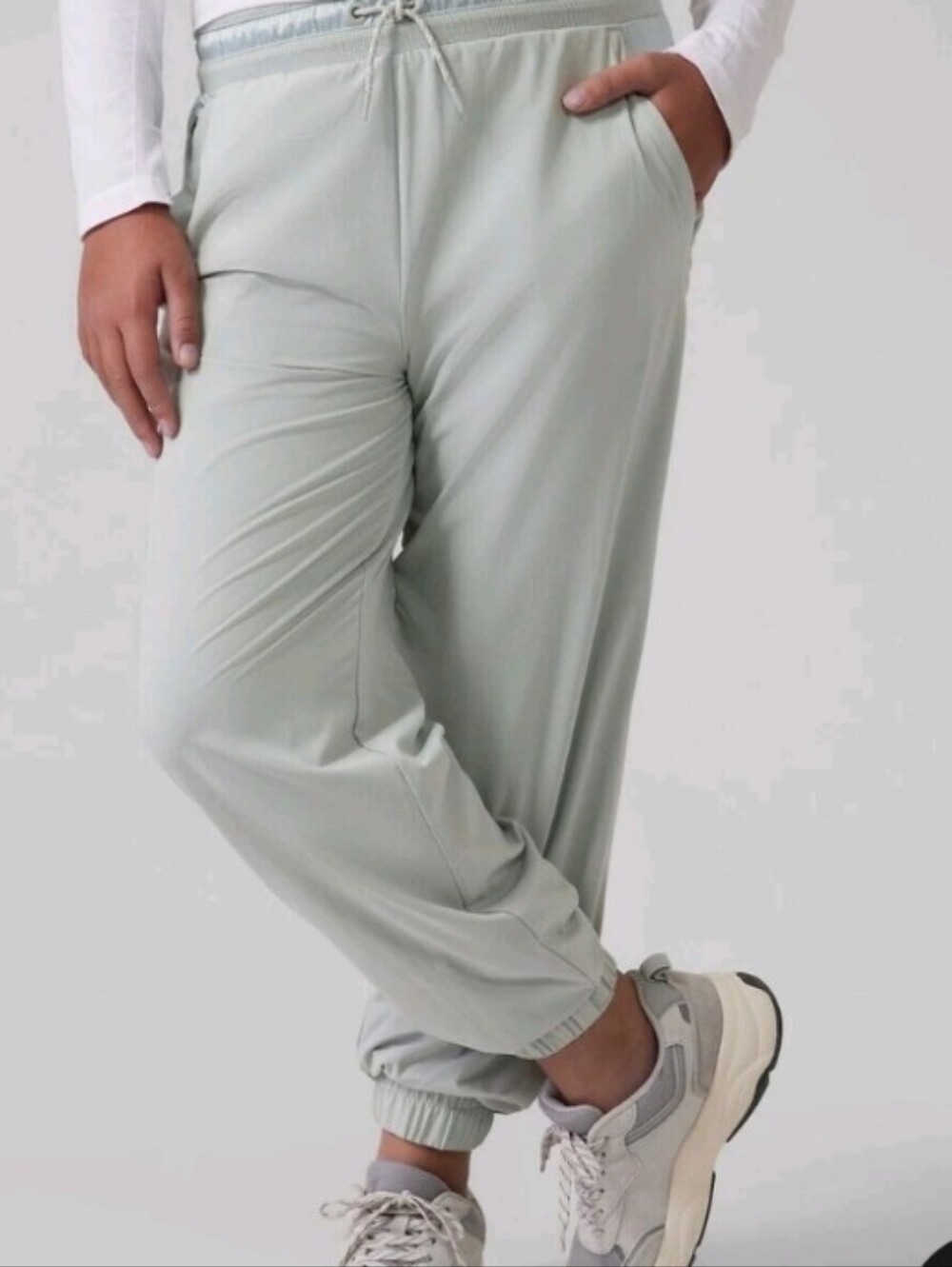 Athleta Girl chase The Chill Jogger Coast .Relaxed Drawstring Jogger Pants